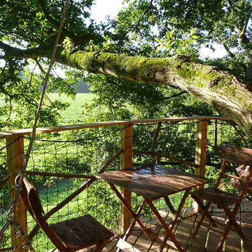 L'extérieur de la cabane des Farfadets