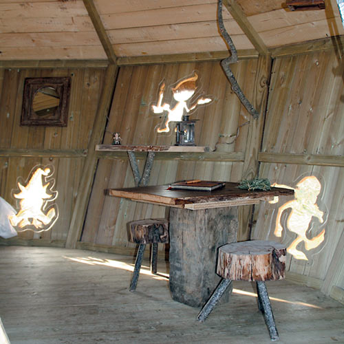 L'intérieur de la cabane des Farfadets