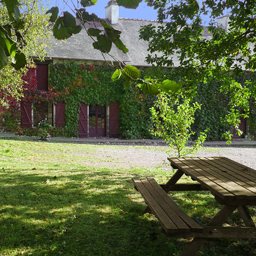 L'extérieur du Gîte des Chênes