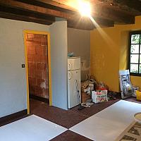 Après avoir tout cassé... Les peintures commencent